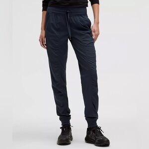 !LULU dance studio joggers!